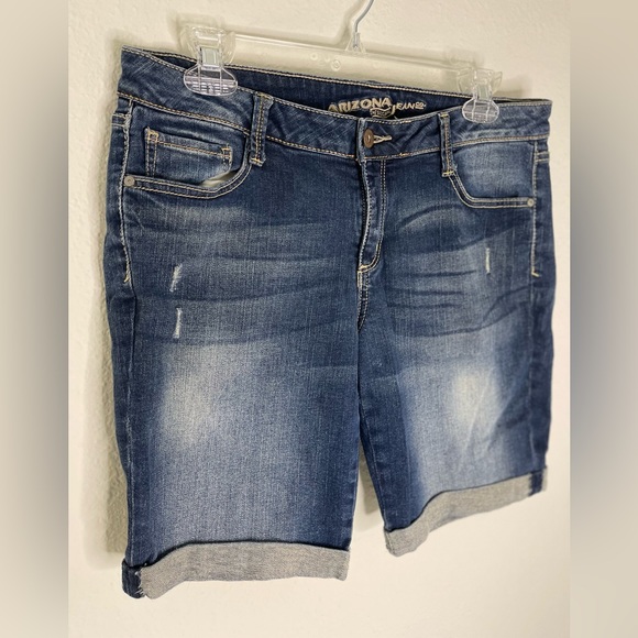 Arizona Jean Denim Shorts. Color blue. Size 11. VGC - Picture 1 of 4